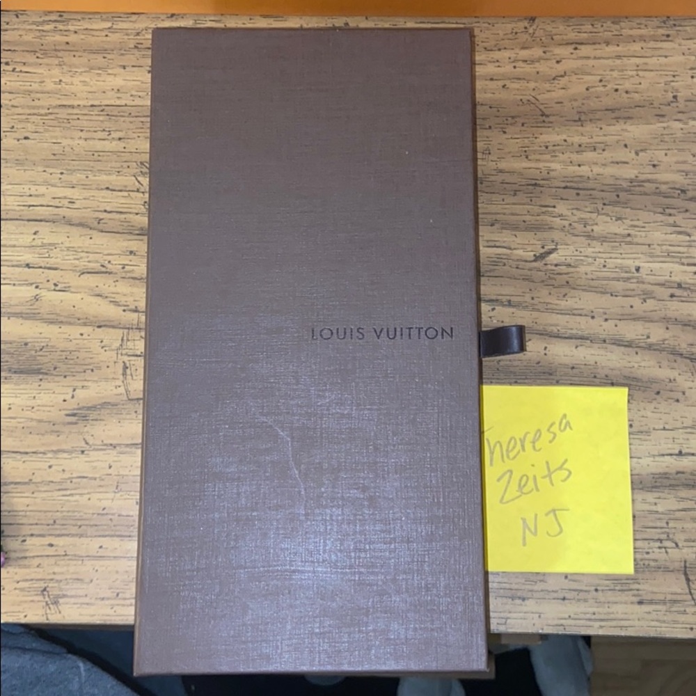 Brown old style lv gift box
